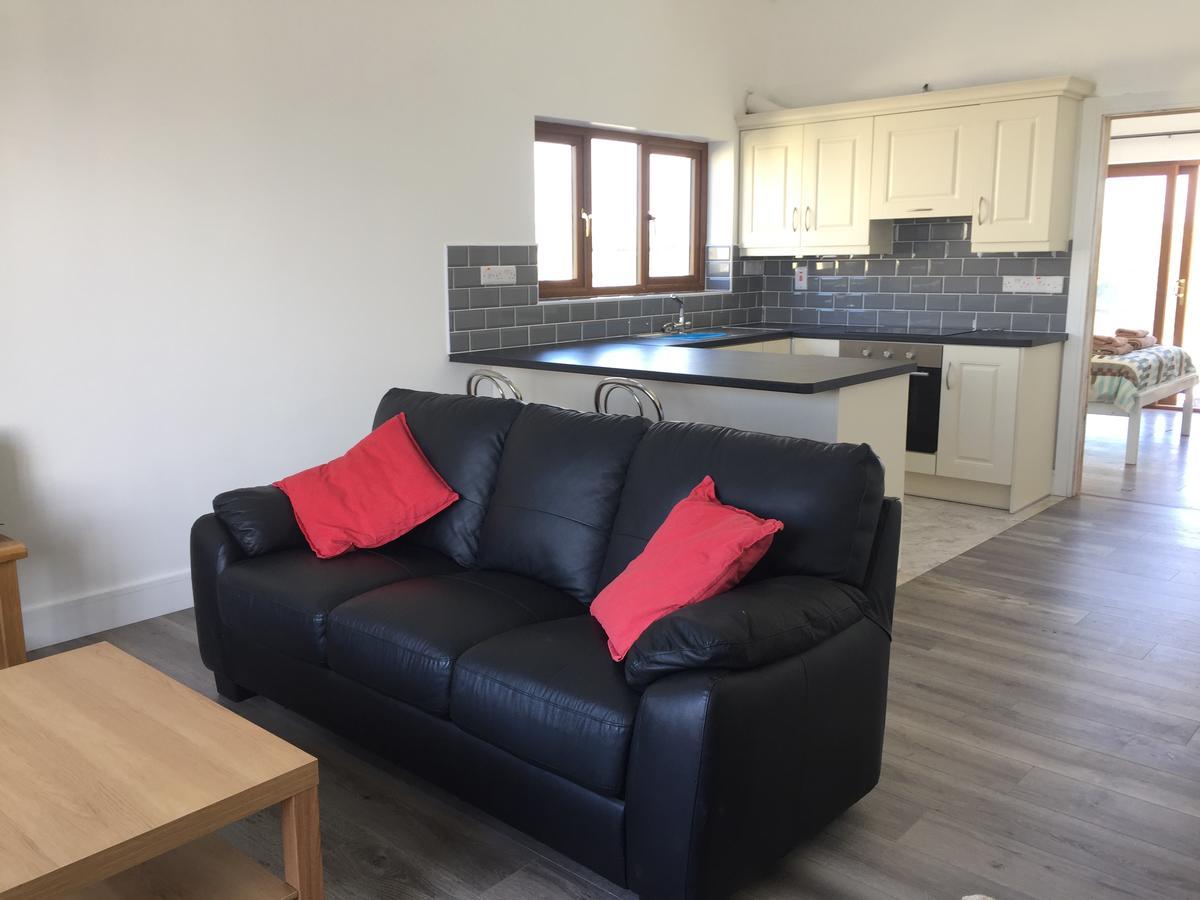 Seafield House Apartment Quilty Екстериор снимка